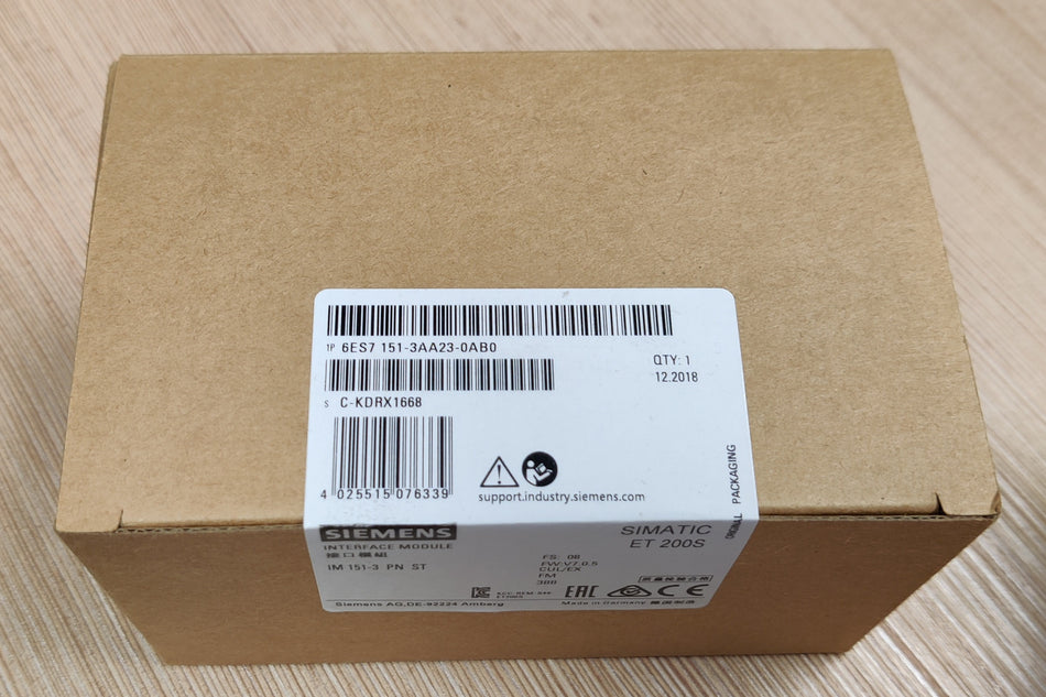 Siemens SIMATIC DP, Interface-Modul  Nr. 6ES7151-3AA23-0AB0