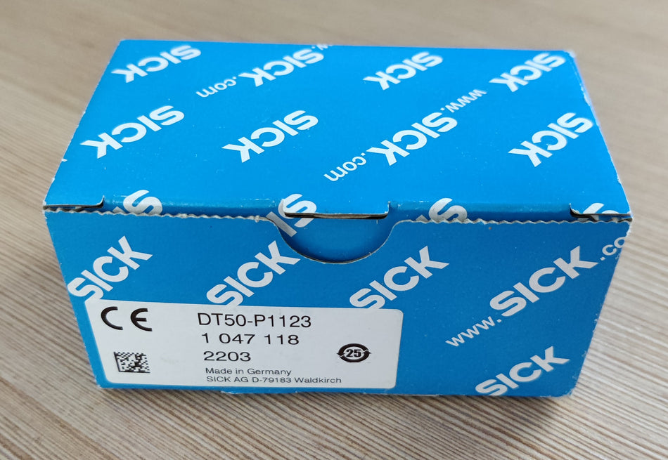 SICK Laser-Distanzsensor DT50-P1123   Nr. 1047118